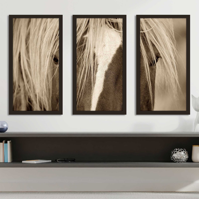 «The Blonde» par Lisa Dearing - Photographie de cadre 3 pièces, L 52,5 po x H 33,5 po x P 1 po