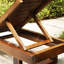 Chaise longue d'extérieur en bois massif avec chaise longue