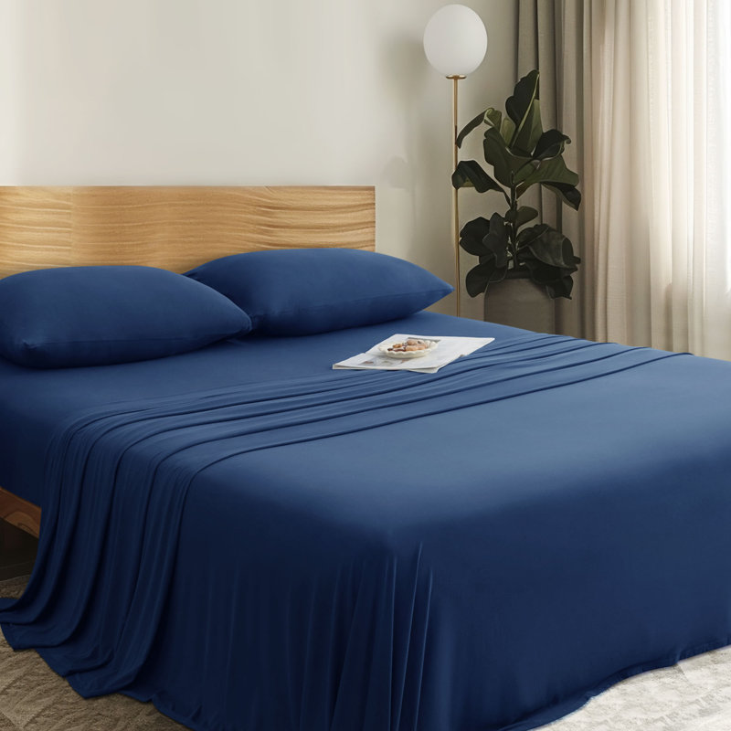 Barossa Design Ultra Soft All-Season Deep Pocket Jersey Knit Sheet Set, Queen Sheet Set with 2 Pillowcases, Navy