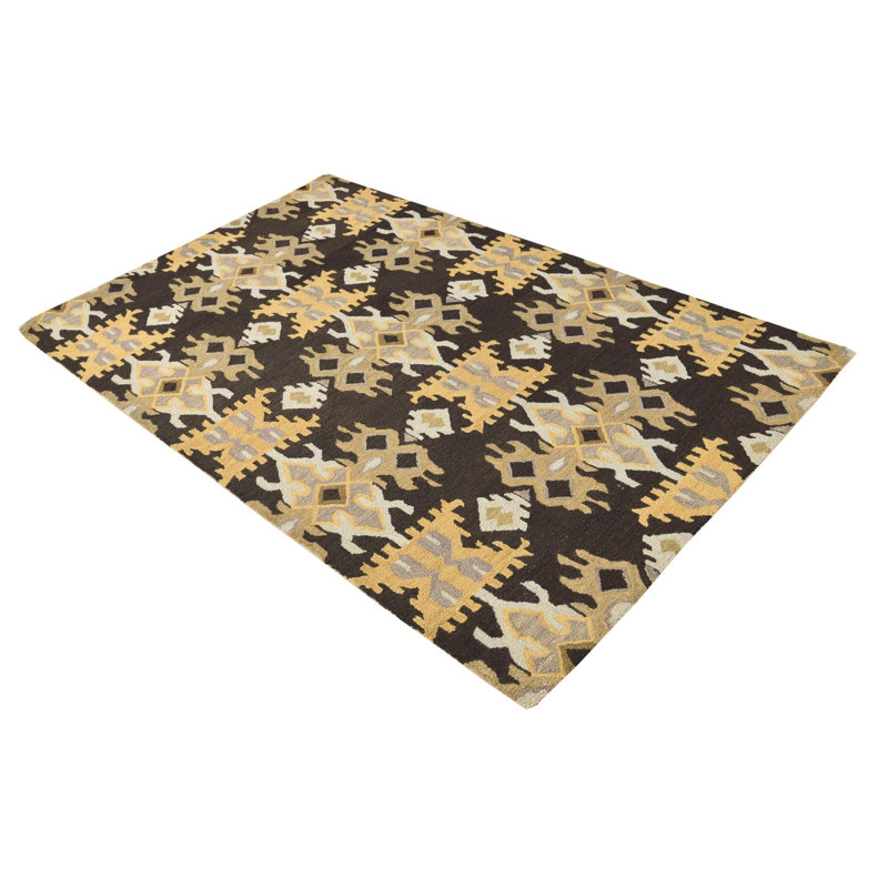 Tapis noir 5 x 8 Pineland