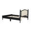 Grand lit plateforme en bois avec tête de lit attrayante - Allure de chambre à coucher, noir intrigant