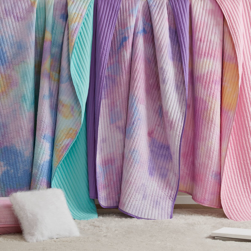 Cassiopeia Watercolor Tie Dye Printed Quilt Set, Twin/Twin XL Quilt + 1 Sham + 1 Throw Pillow