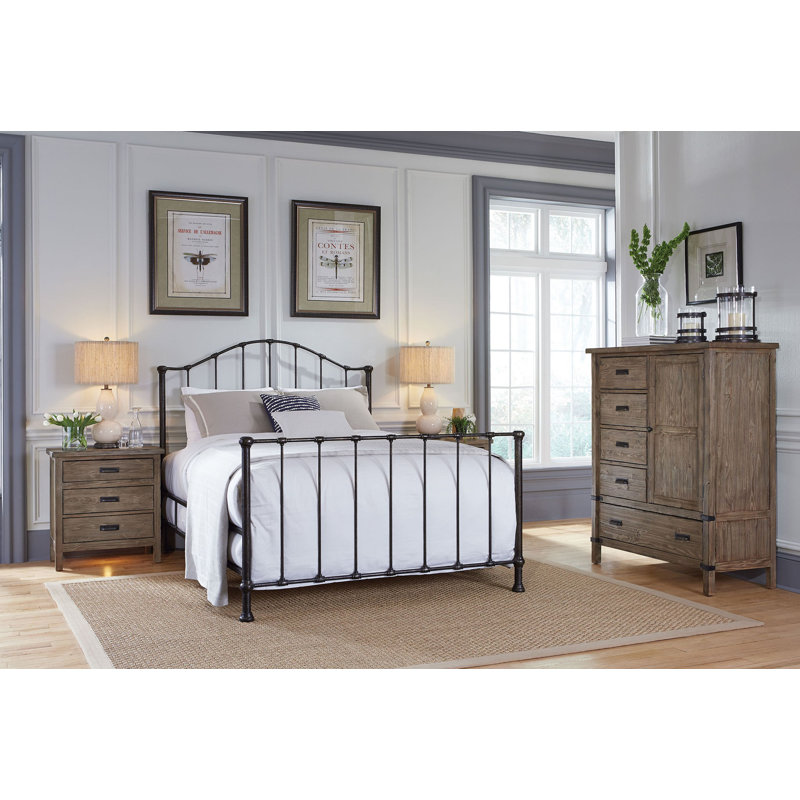 Jensiel Metal Scalloped Bed, Queen