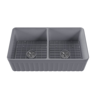 Évier de cuisine à double cuve en argile réfractaire avec grille d'évier et crépine à panier Nova L 33 po x l 18 po Nova