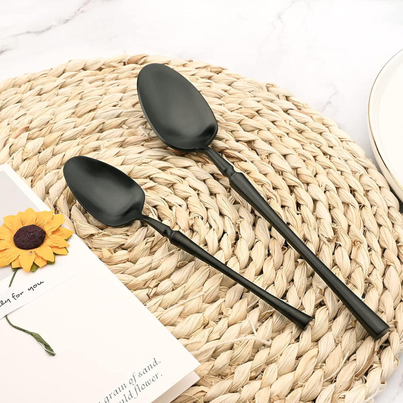 Ensemble de couverts 16 pièces en acier inoxydable à finition mate avec poignées uniques, coutellerie durable 18/10 pour un usage quotidien, va au lave-vaisselle