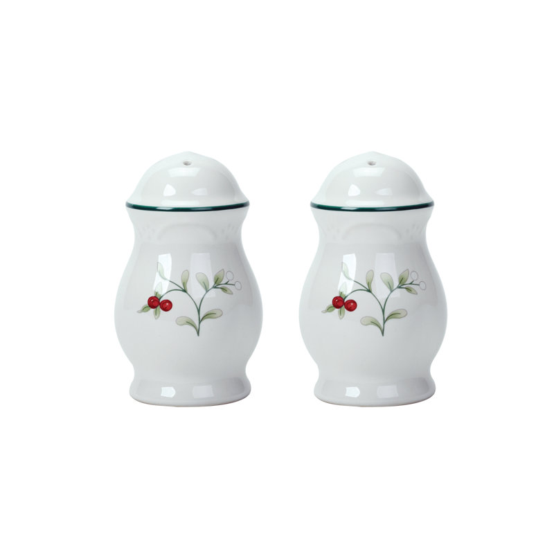 Pfaltzgraff Winterberry Salt & Pepper Shaker Set