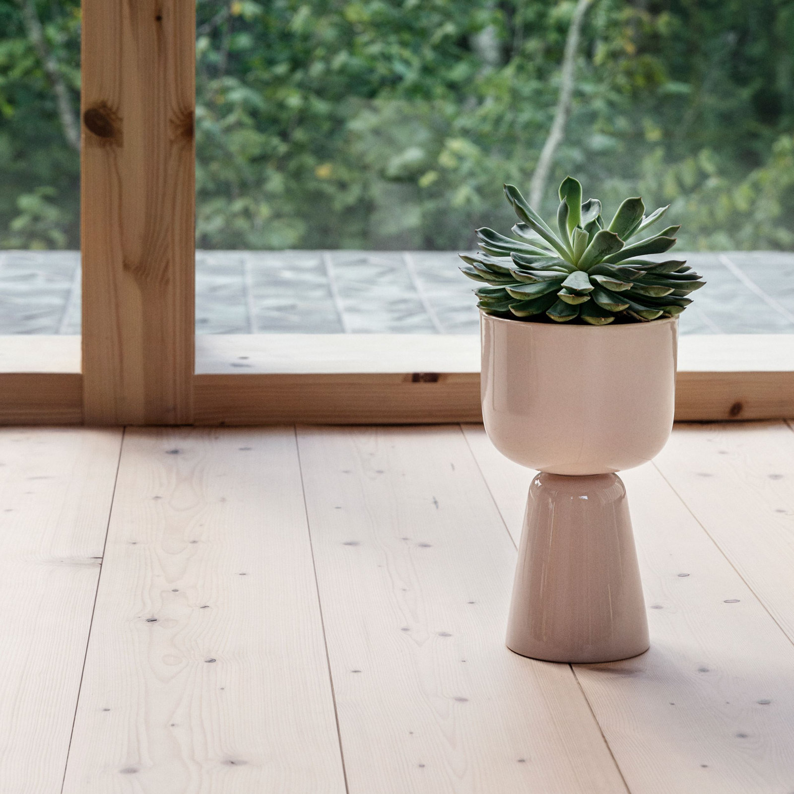 Juba Ceramic Urn Planter, 10" H x 6" W x 6" D, Beige