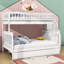 Lit superposé simple au-dessus d'un lit double avec lit gigogne Blysse par Harriet Bee-265549250