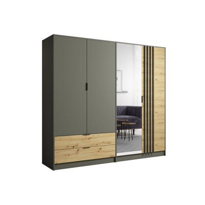 Laminate Wardrobe