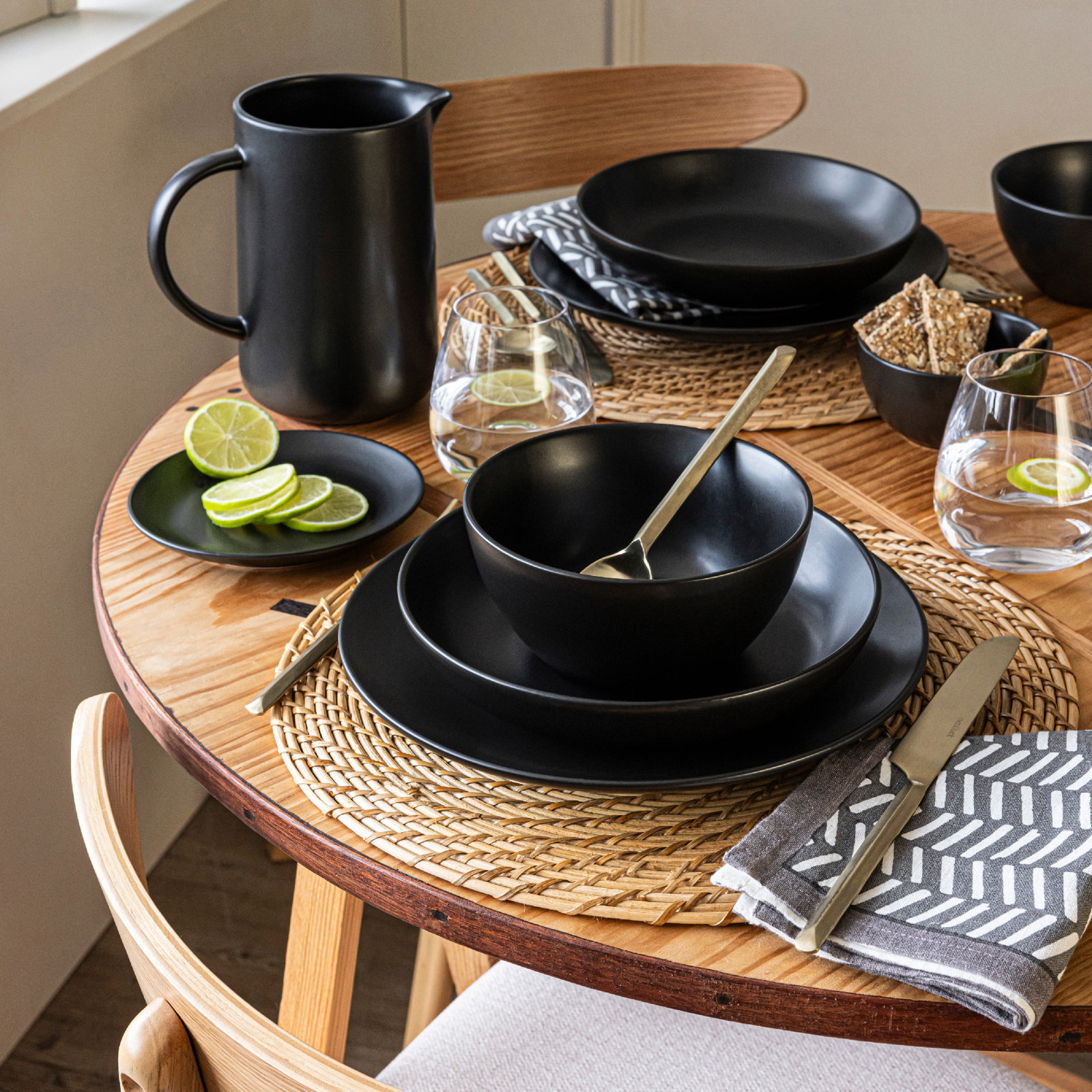 over&back Coupe Semi Hand-Finished Stoneware Cereal Bowls, Black