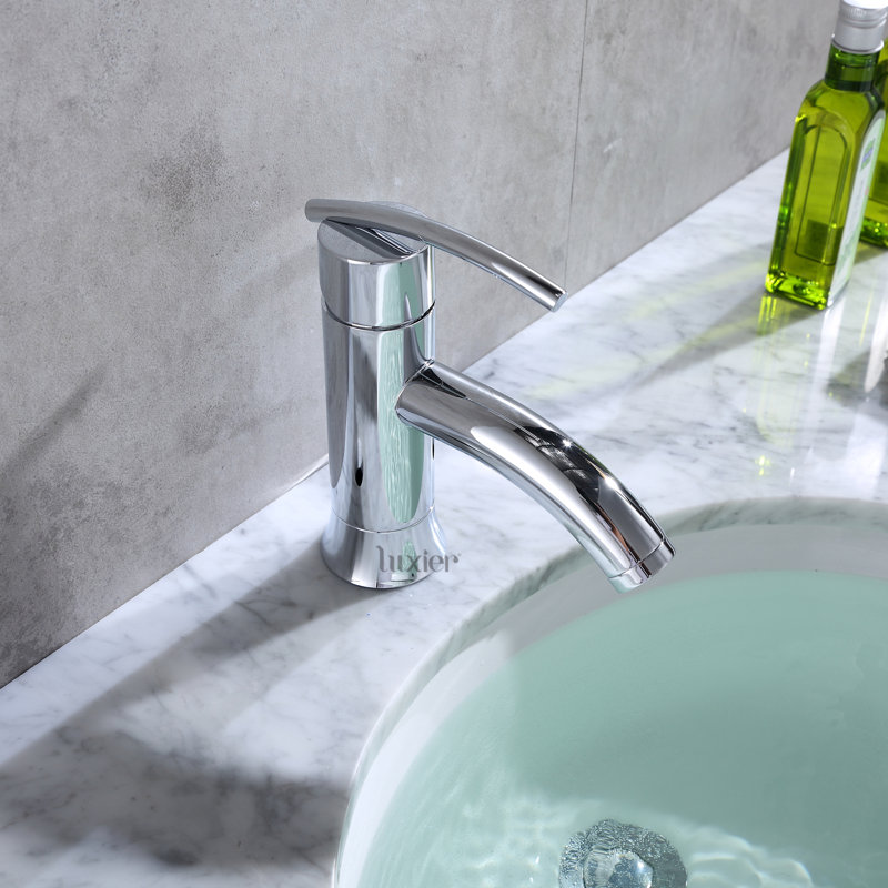 Single Hole Bathroom Faucet with Drain Assembly, Chrome