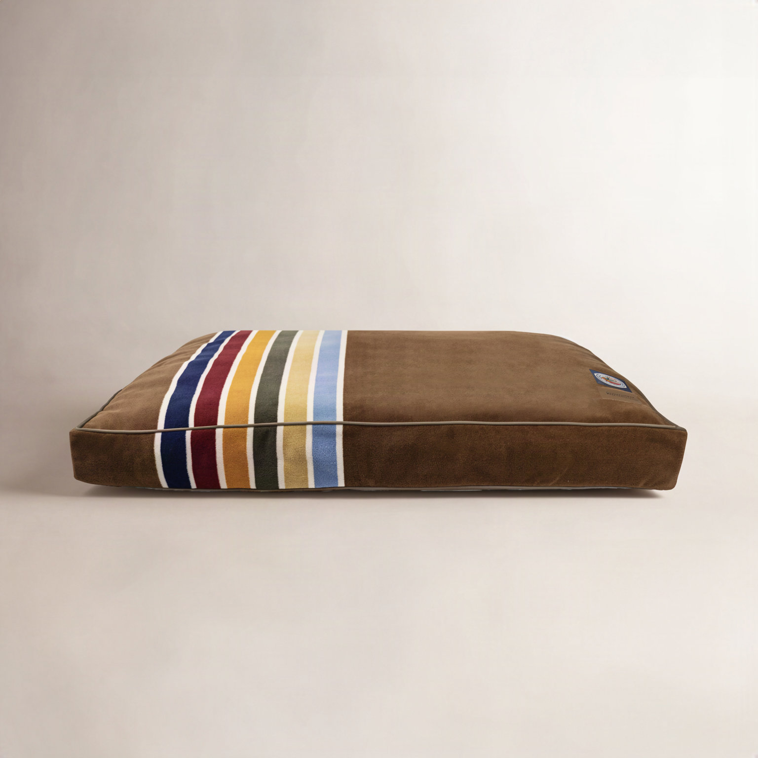 Pendleton National Park Pet Napper, Large (40" W x 32" D x 4" H), Joshua Tree