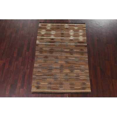 Tapis kilim à teinture naturelle tissé à plat