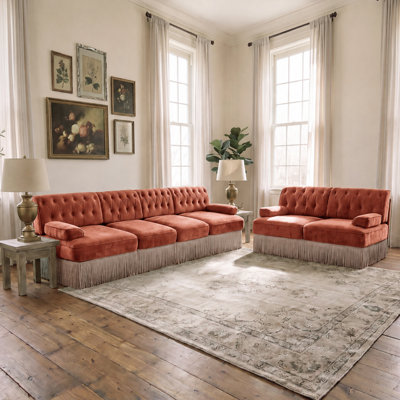 Ensemble canapé d'angle Chesterfield modulaire capitonné Tasselton avec jupe à pompons