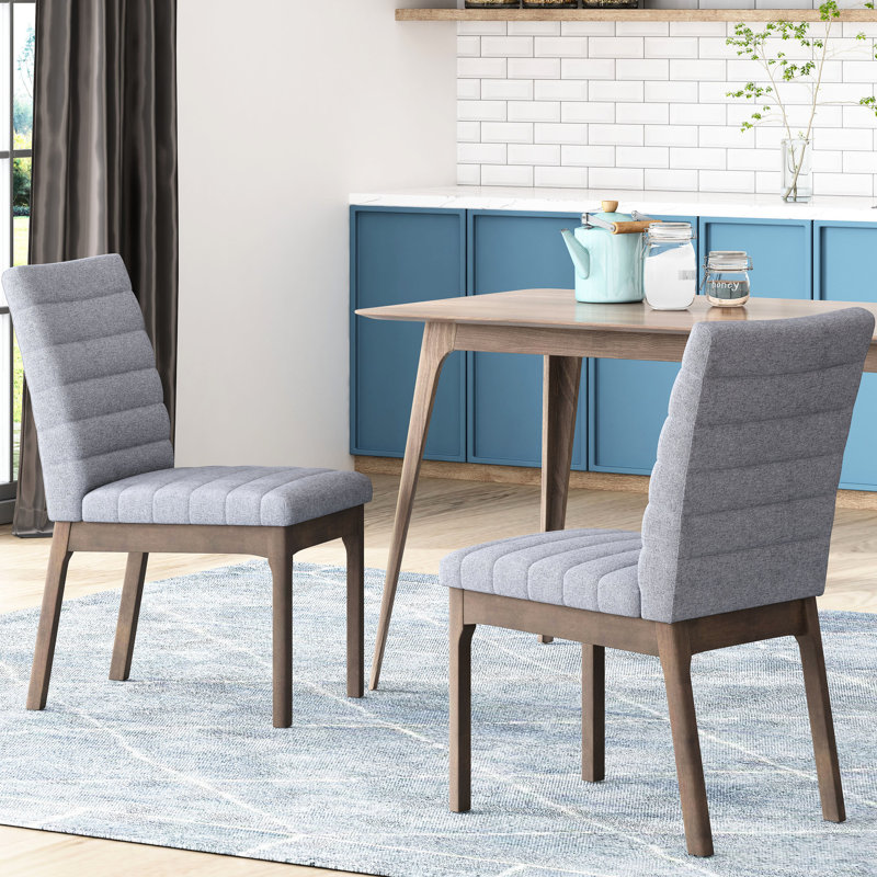 De 2 chaises de salle à manger de style Mid-Century, gris foncé, pieds évasés, ajoute un élément de style à la chaise grise moderne 2, avec un revêtement confortable