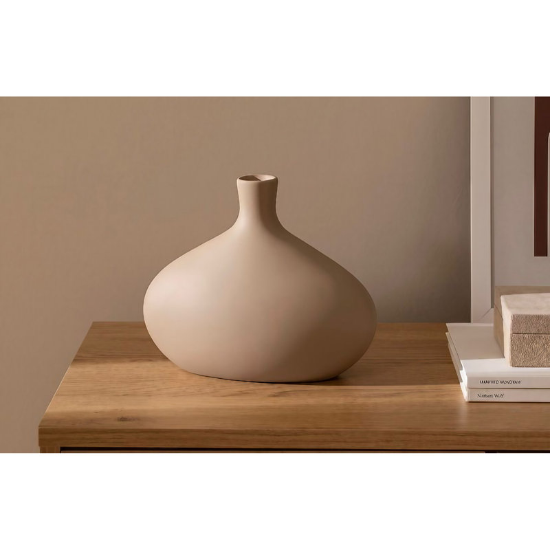 Élégant vase en céramique, couleur brun clair, 9,4 x 4,7 x 7,5 pouces | 100% céramique durable | Parfait pour la décoration intérieure, les centres de table et les arrangements floraux | Design élégant et polyvalent