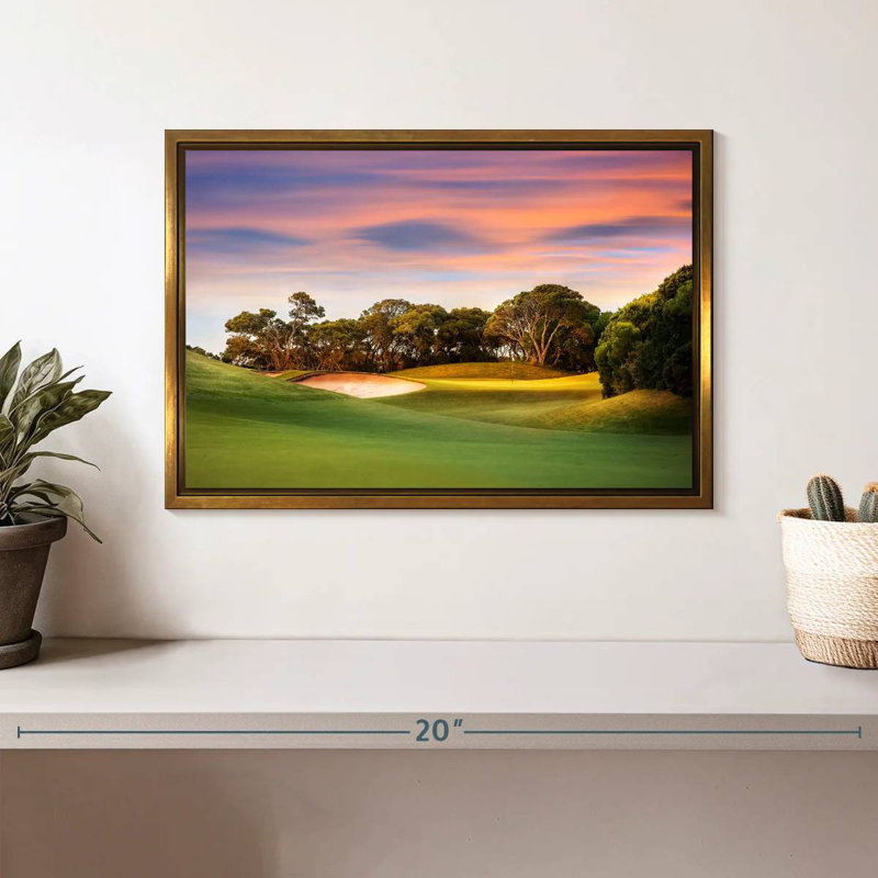 Terrain de golf, coucher de soleil, Cadre flottant doré, 13 po x 9 po