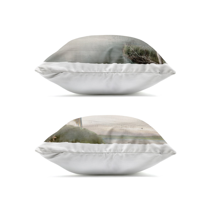 Ensemble de 2 coussins d'extérieur Geese & Ducks in Nature Design par Ruane Manning