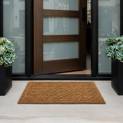 Mid-Century Diamond Embossed Outdoor Doormat