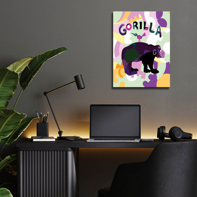 «Gorilla» par Holly McGee