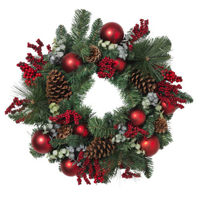 24" Berry Christmas Wreath