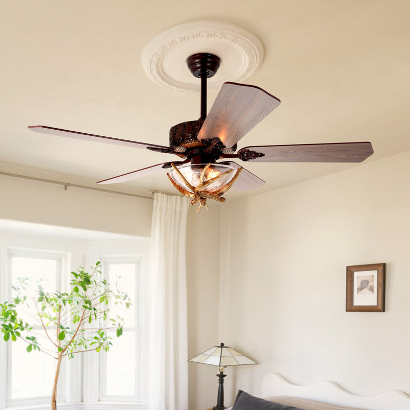 Ventilateur de plafond en bois de cerf 52 po, lustres de style campagnard avec 5 pales de ventilateur en bois et ensemble de télécommande