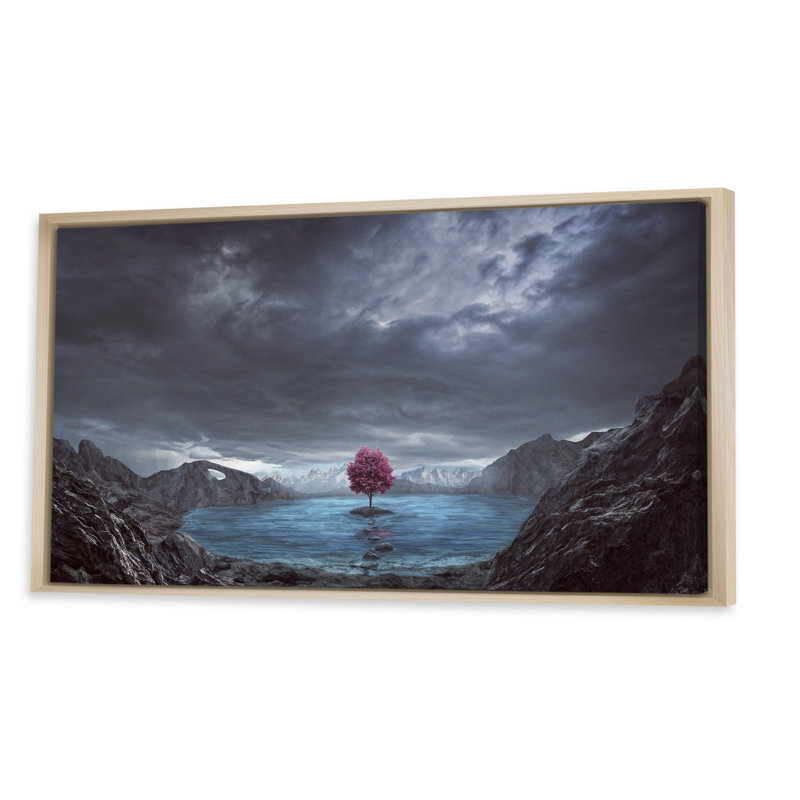Un seul arbre rose au milieu du lac - photographie sur toile, H 12 po x l 20 po x P 1 po, Cadre brun