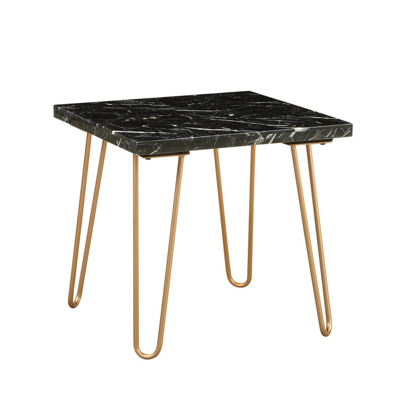 Table de bout moderne carrée avec plateau en marbre noir et pieds en V dorés en métal