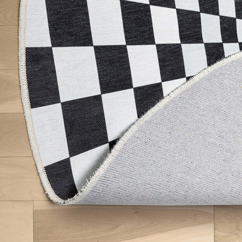Checkered Indoor Rug, Round 6'7"