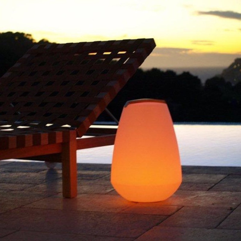 Lampe de table d'extérieur à DEL intégrée à pile Vessel, H 18 po x l 12 po x P 12 po