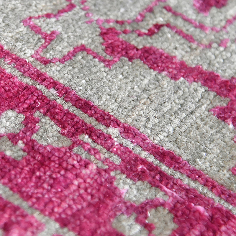 Dazzle Geometric Area Rug in Pink, 8' x 10'