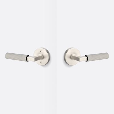 Levanto Round Passage Rosette In Satin Nickel, Straight Knurled Grip In Satin Nickel