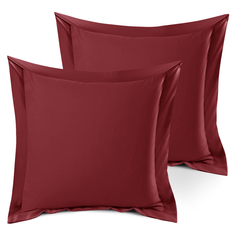 Polyester Bedding, 18" x 18", Burgundy