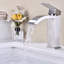 Robinet de lavabo de salle de bain avec sortie cascade, poignée simple, bonde escamotable pour trop-plein, nickel brossé, débit d'eau facile et ajustement de la température, matériau en acier inoxydable, débit stable,