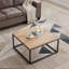 Table basse avec plateau en faux marbre et finition chêne, structure industrielle moderne carrée de 30 pouces