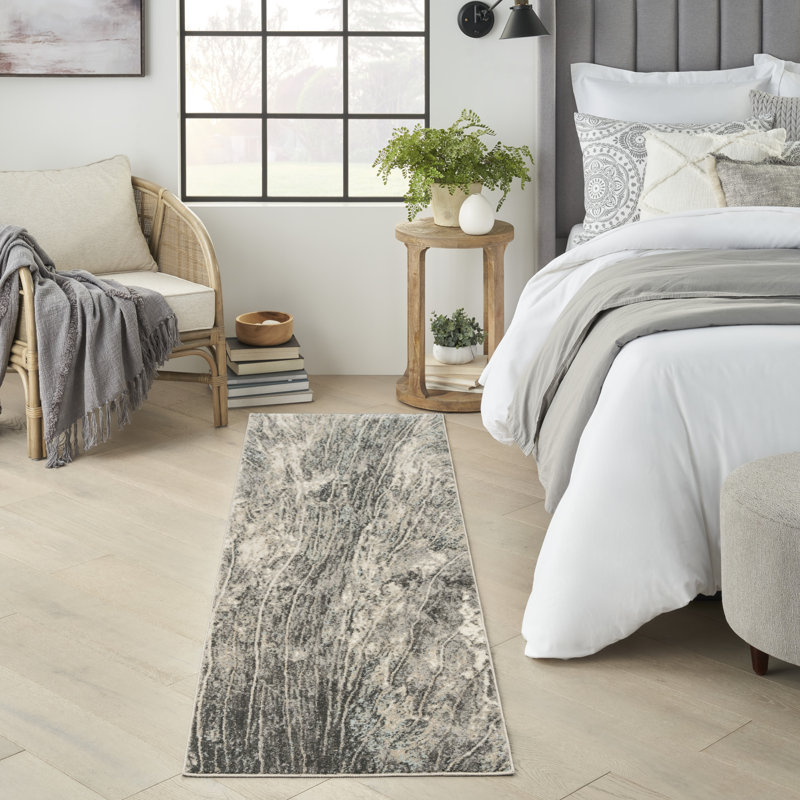 Indoor Rug, Runner 2'2" x 7'6"