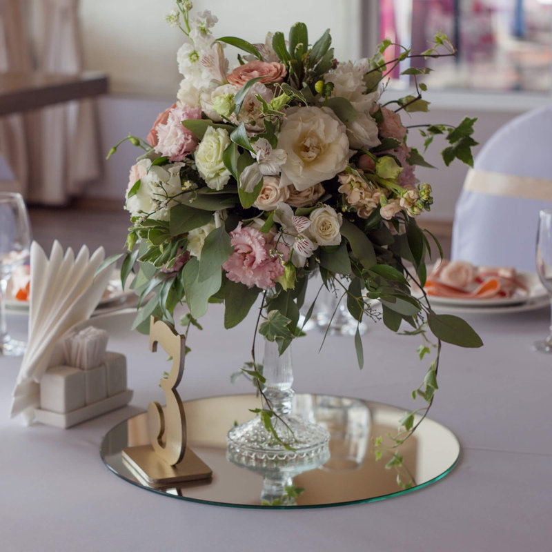 Assiette décorative contemporaine, H 10 po x l 10 po x P 0,25 po