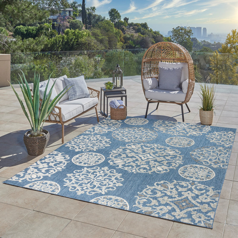 Fosel Gunthild Aqua Blue Floral Medallion Indoor/Outdoor Flatweave Area Rug, Rectangle 5'3"x7'