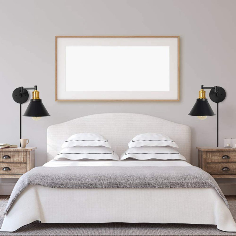 Deelynn Iron Wallchiere