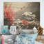 Monogramme rouge et gris de poissons rampants - corail côtier sous l'eau, art mural sur bois de pin naturel-287522406