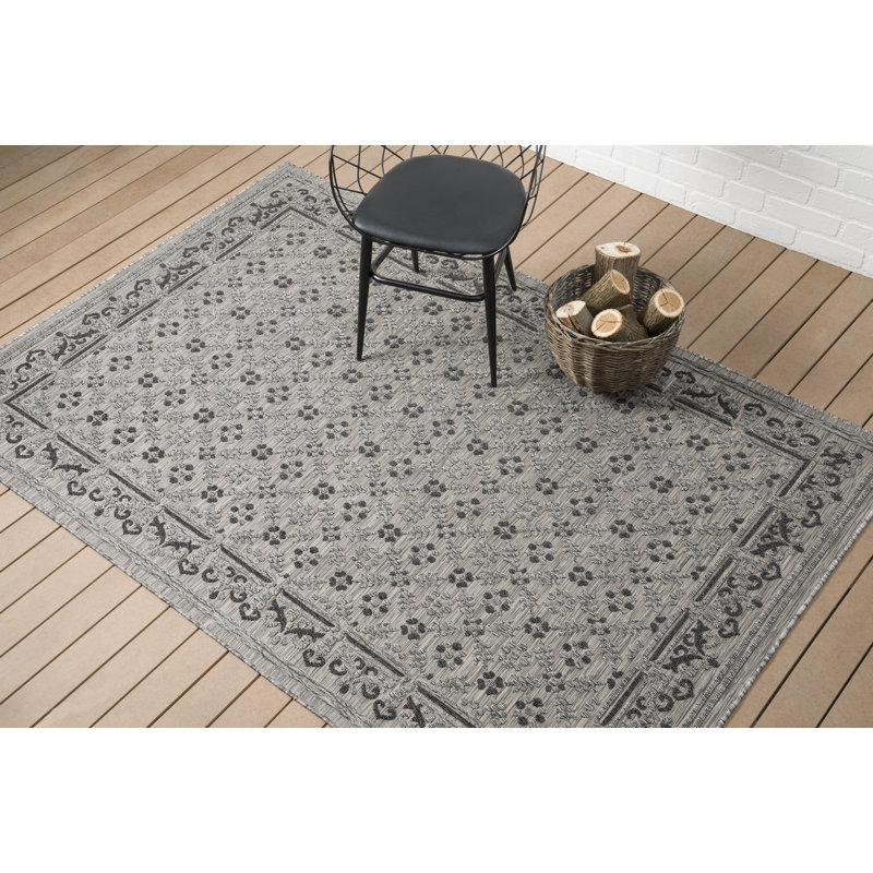 Tapis d'intérieur / extérieur Varner, Rectangle 5 pi 3 po x 7 pi 7 po