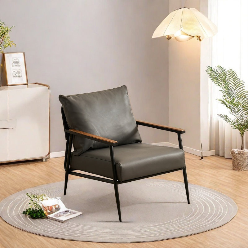 Taniesha, Cuir gris foncé assorti