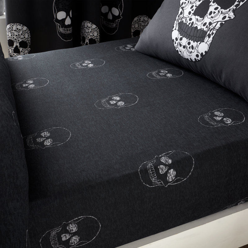 Skulls Fitted Sheet, Double