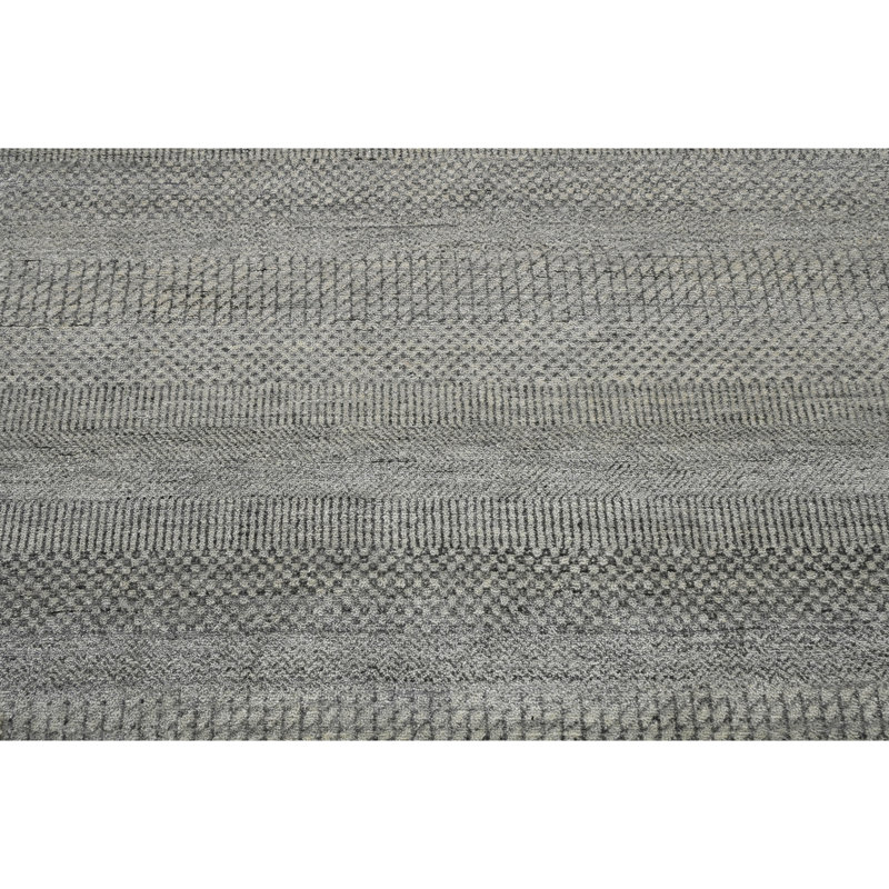 High-Quality Hand-Knotted Silver And Black Area Rug