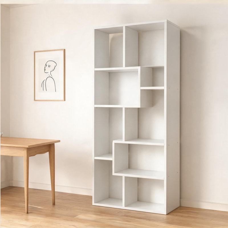 Bibliothèque géométrique en bois synthétique blanc clair à 5 niveaux pour le rangement et la présentation, conception géométrique moderne