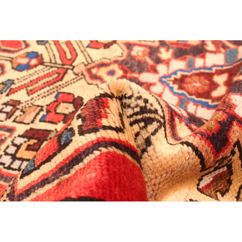 Tapis rouge Anadol 4 pi 2 po x 6 pi 7 po
