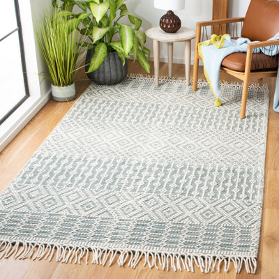 Vintage Look Hand Woven Area Rug