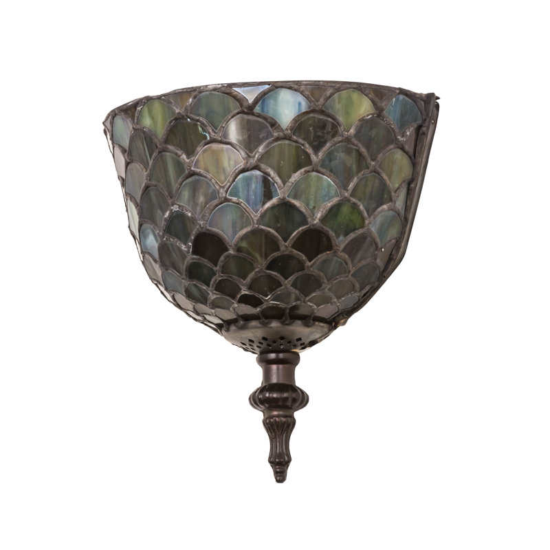 Tiffany 1 - Light Half Moon