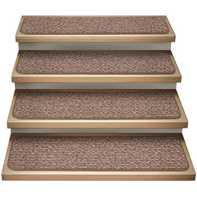 Tapis d'escalier brun praliné