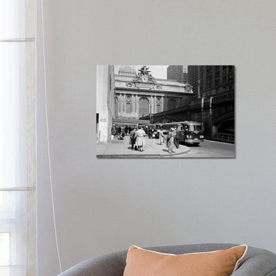 1940S Buses at Airlines Terminal Building on Park Ave Pershing Square Grand Central Station Midtown Manhattan New York City USA 1 Piece Wrapped Canvas Wall Art